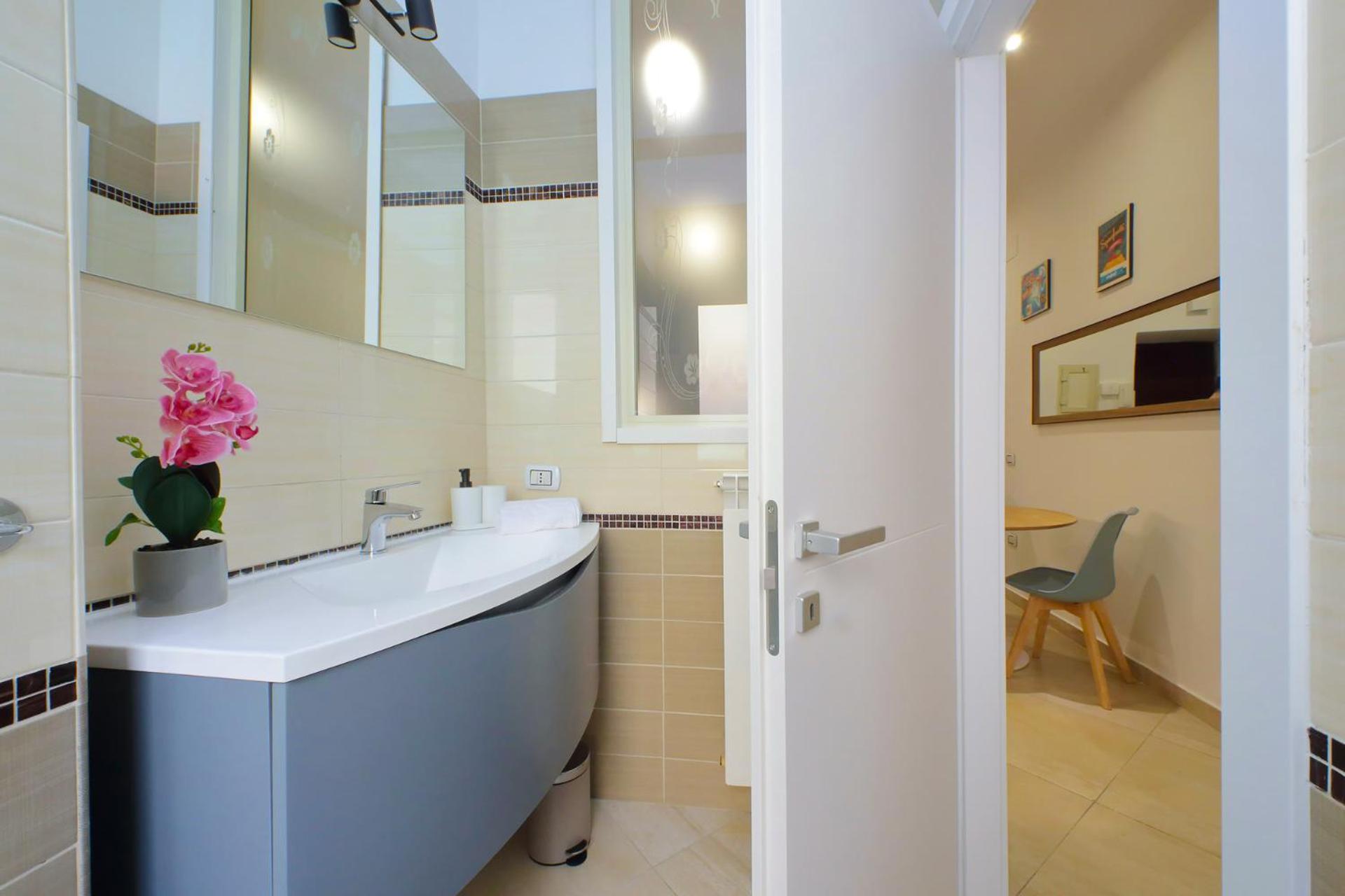 Alba Home Re Di Roma ภายนอก รูปภาพ